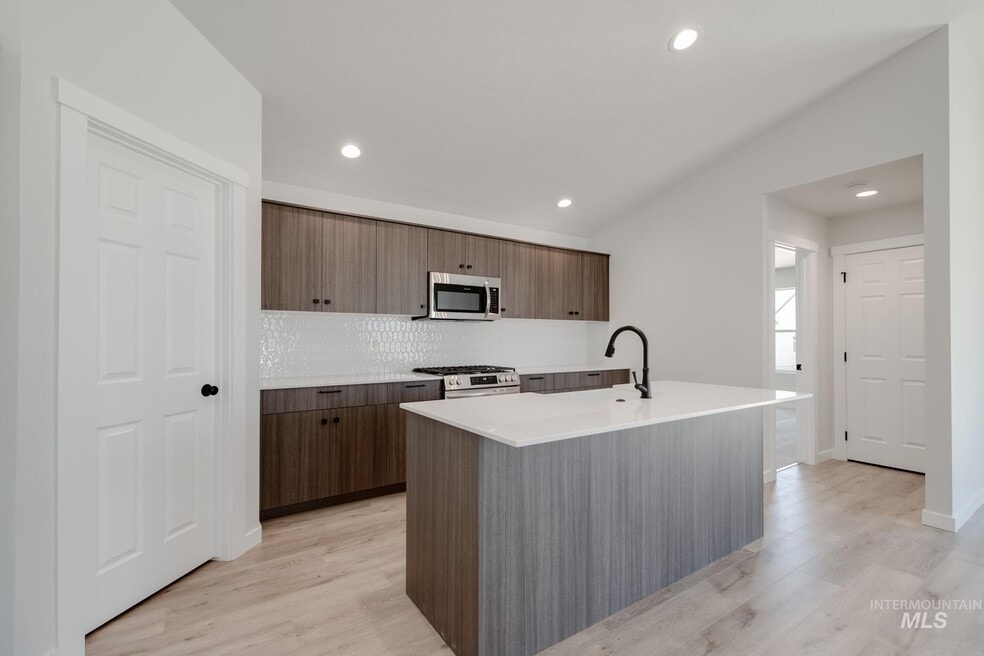 10539 W Teratai St, Star, ID 83669 - photo 1