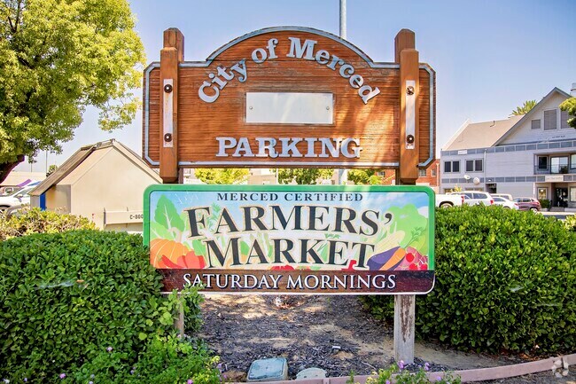 Welcome to the Certified Farmers Market in Merced, Ca.