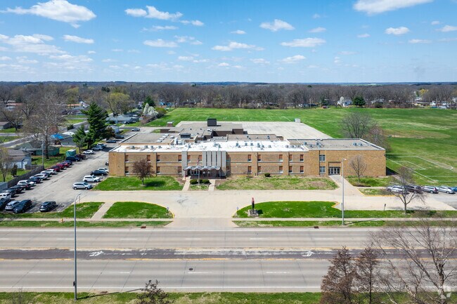 Sterling Middle School is a public school in Peoria, IL.