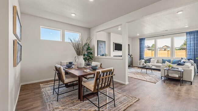 61163 Splendor Ln, Bend, OR 97702 - photo 3