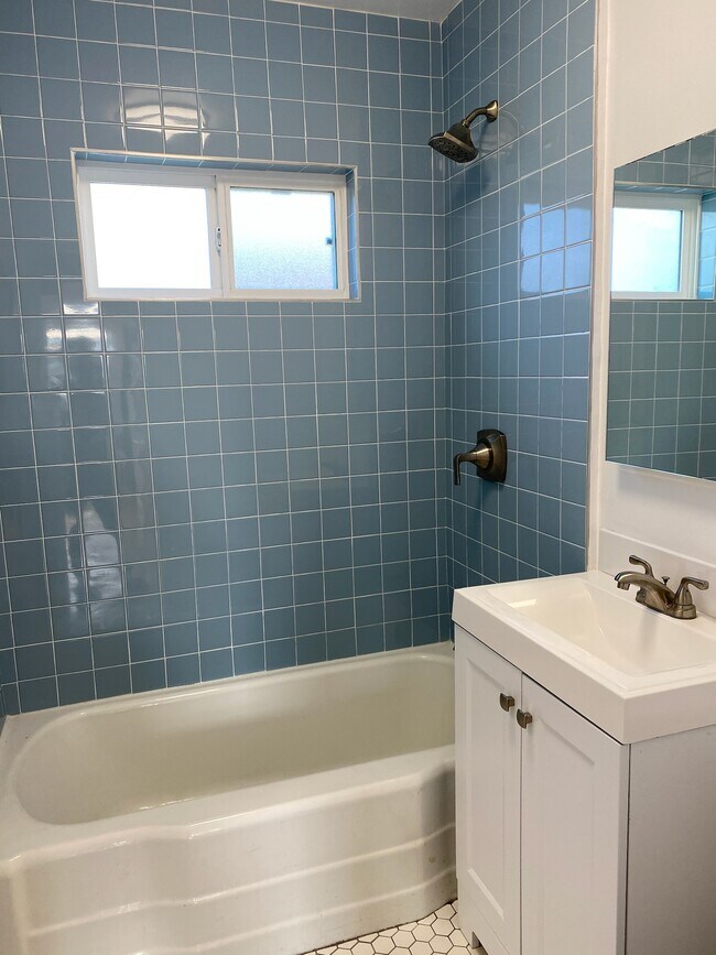 4557 Alumni Ave unit 1, Los Angeles, CA 90041 - photo 6