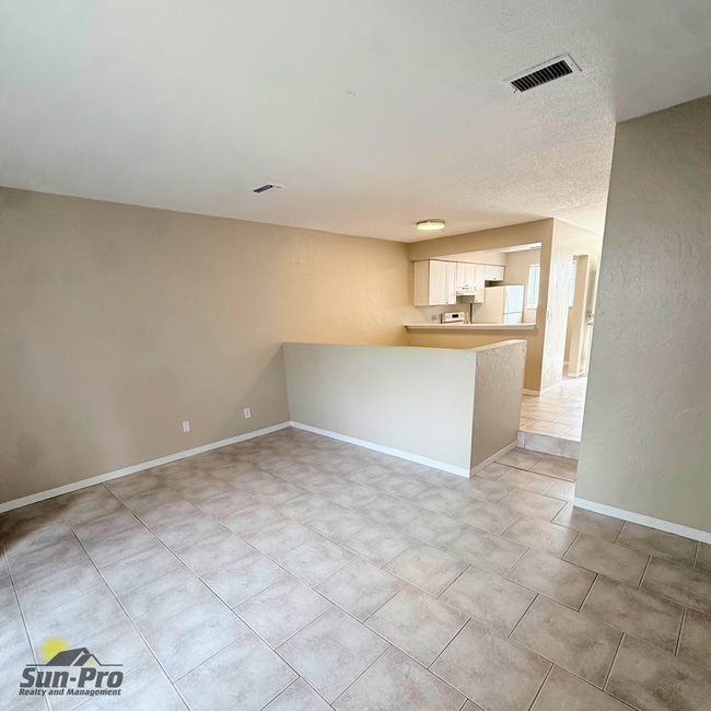 410 Butler Blvd unit 4, Daytona Beach, FL 32118 - photo 3