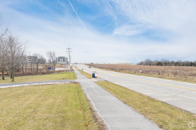 Lighthouse International is located conveniently off Lake Saint Louis Boulevard.