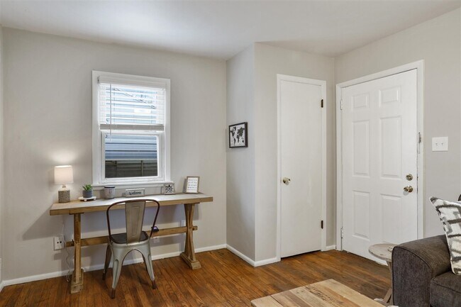 903 N Gregory St, Urbana, IL 61801 - photo 6