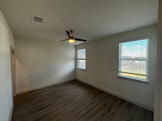 Millbrook Commons, San Marcos, TX 78666 - photo 7