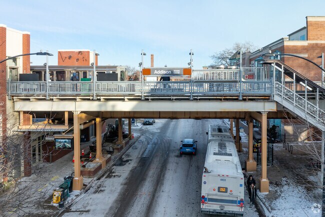 The Addison el station in Roscoe Village gets commuters around the Chicago area.