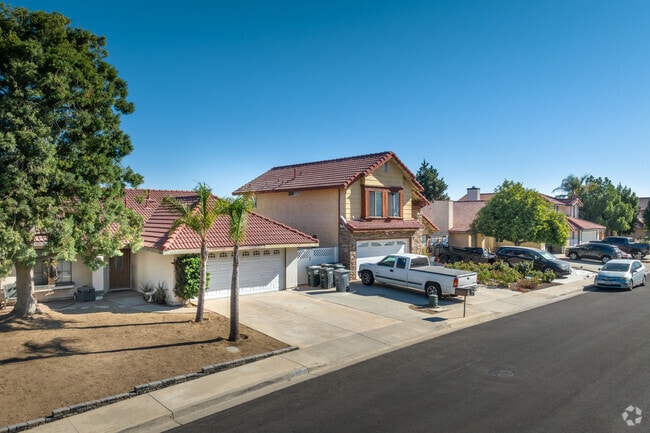 Many La Cresta homes feature terracotta roofs to keep cool in the summer.
