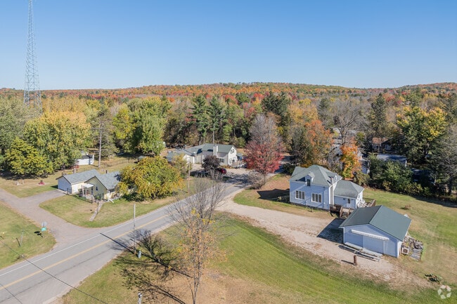 There is a wide array of architectural styles found in Mountain.