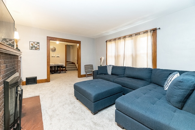 321 W Lapeer St, Lansing, MI 48933 - photo 7