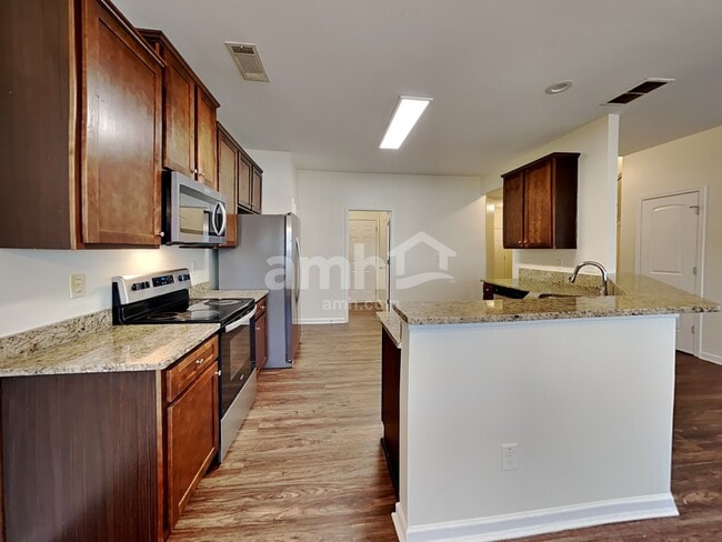 1240 Faye Ct, McDonough, GA 30253 - photo 3