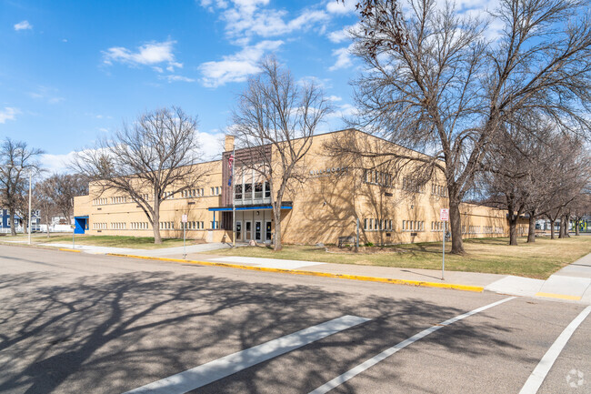 Will-Moore Elementary School is a public grade school in Bismarck.
