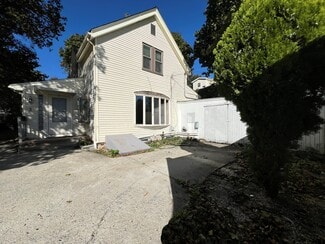 3 Strafford Plaza, Westwood, MA 02090