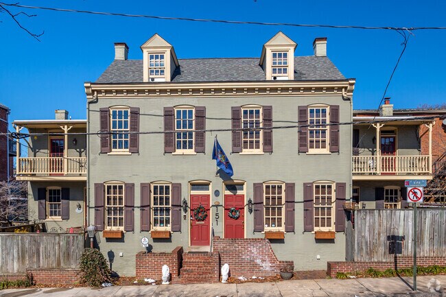 Large historic single family homes in Mussertown have been split into twin living.