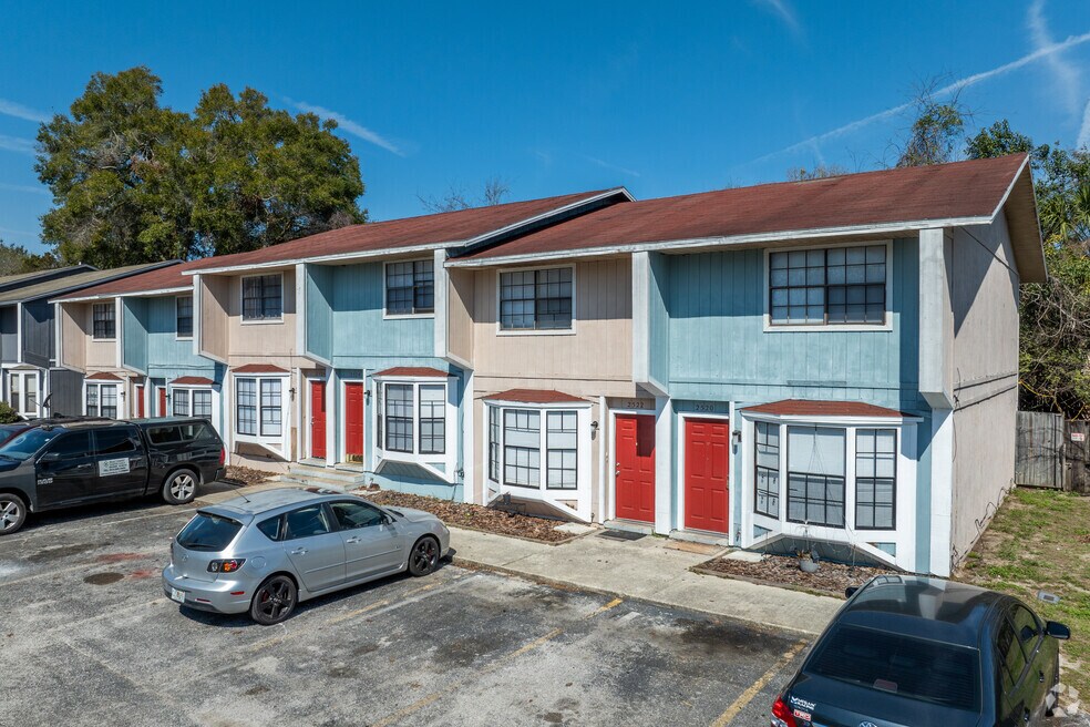 Phoenix Villas, Gainesville, FL 32608 - photo 1