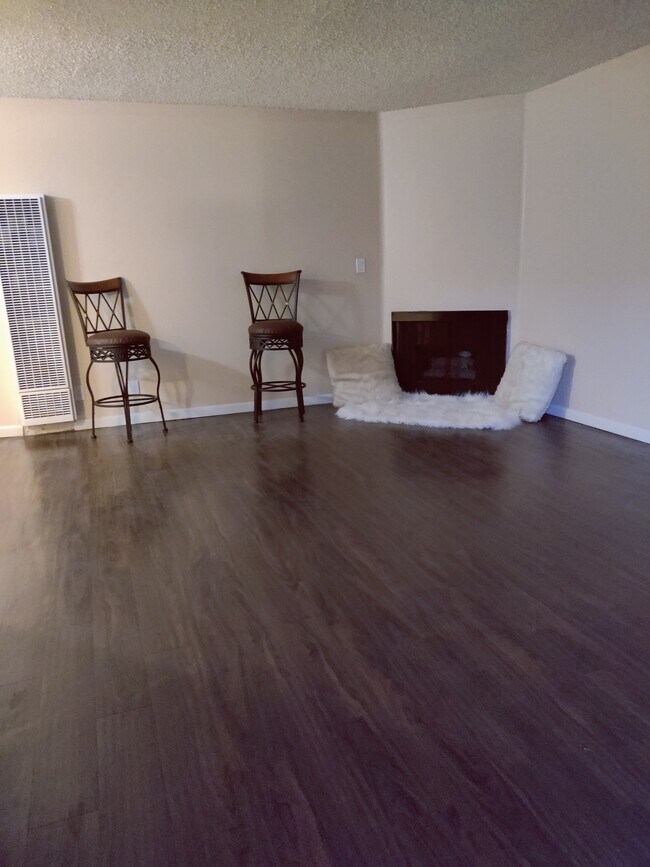 Union Plaza, Paramount, CA 90723 - photo 4