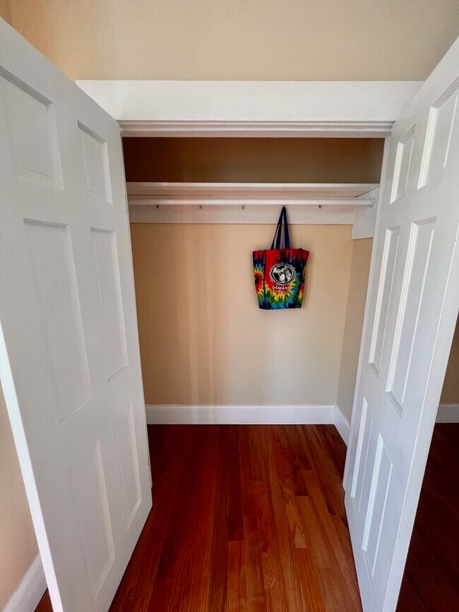 51 Beacon St, Somerville, MA 02143 - photo 3