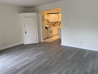 18 Dean Rd Unit T2, Brookline, MA 02445