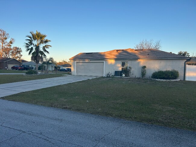 2301 Dumas Dr, Deltona, FL 32738 - photo 5