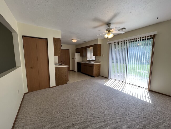 7548 Anderson Ave NE, Warren, OH 44484 - photo 4