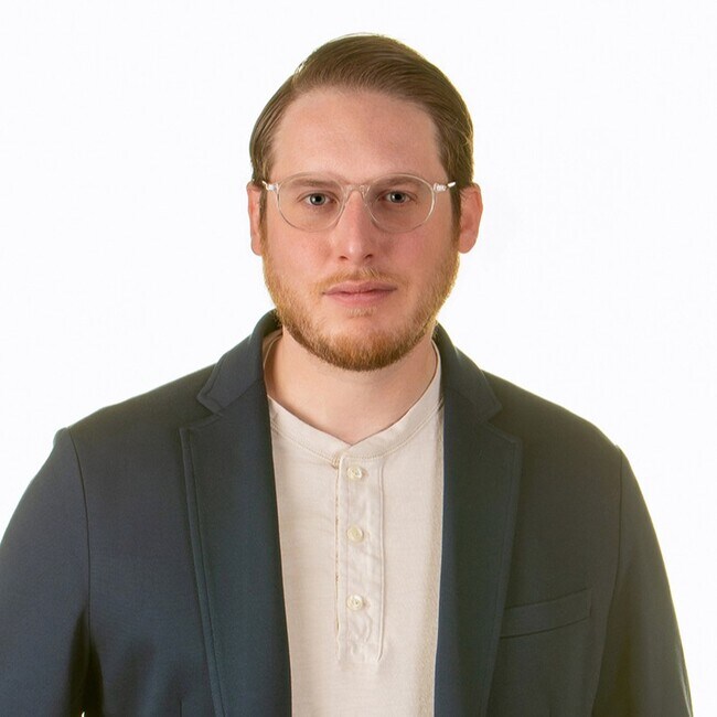 Agent Photo
