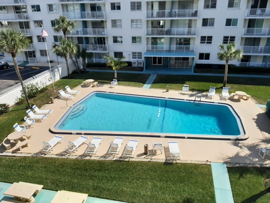 Bellair Condominium unit 417, Daytona Beach, FL 32118 - photo 1