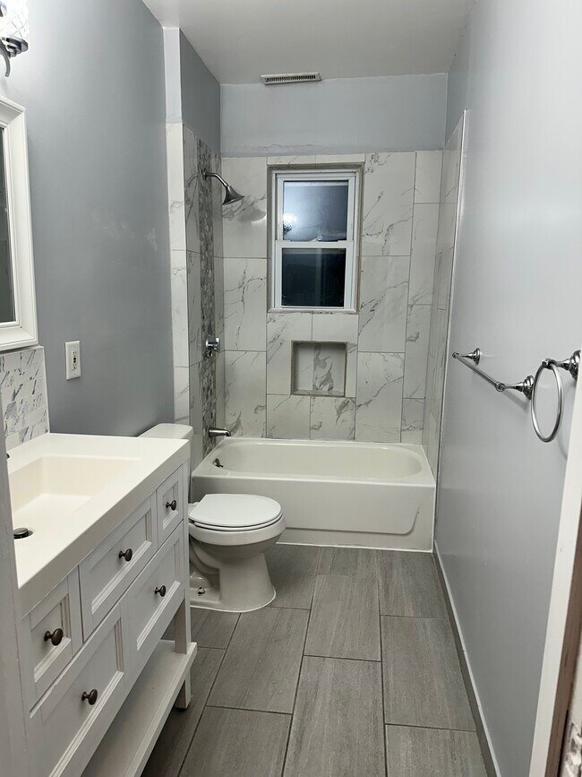 16 Sabra St unit Raisa, Cranston, RI 02910 - photo 2