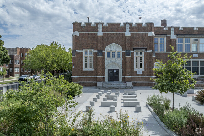 O'Keeffe Elementary School is located in a residential area.