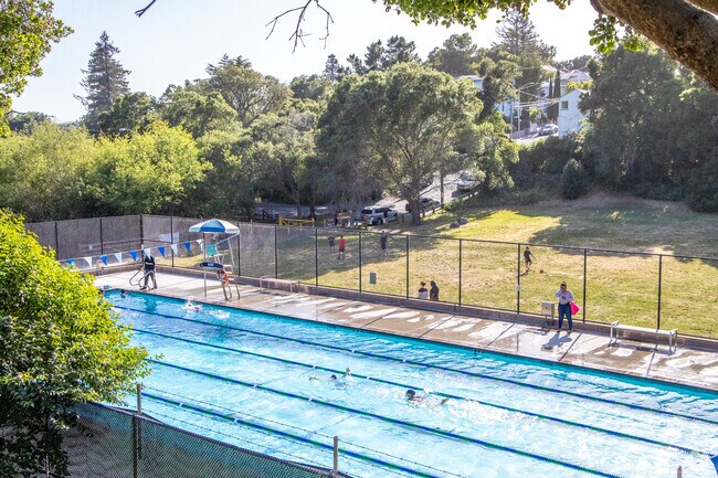 One of Dimond Park's greatest feature is the community space with a swimming pool.