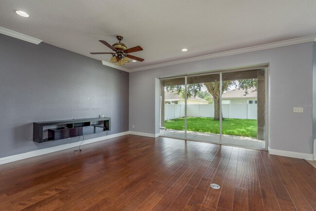 30544 Latourette Dr, Wesley Chapel, FL 33545 - photo 4