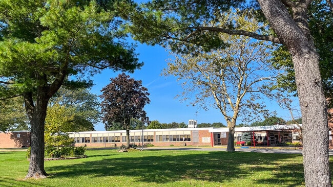 Baylis Elementary School students will attend HB Thompson Middle School