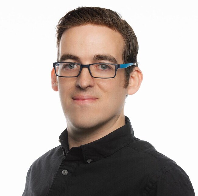 Agent Photo