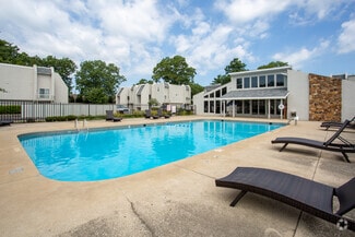 2301 Lexington Ave, Elkhart, IN 46514