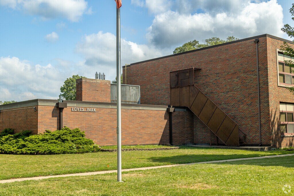 Loves Park School