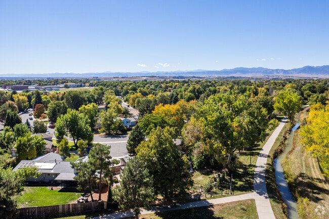 Settle down in Miramonte and feel the genuine community spirit.