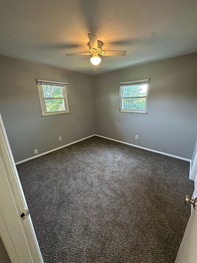 2201 Belmont Rd unit . B, Parkersburg, WV 26101 - photo 5