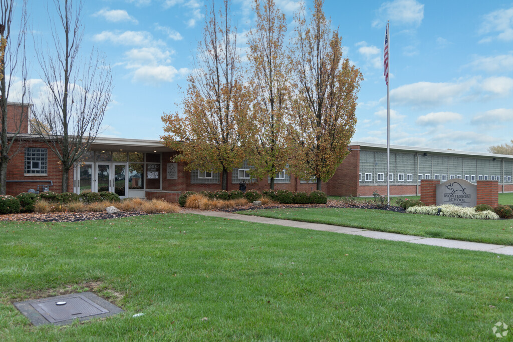 Montessori School of Dayton is a private, non-profit school in Kettering, Ohio.