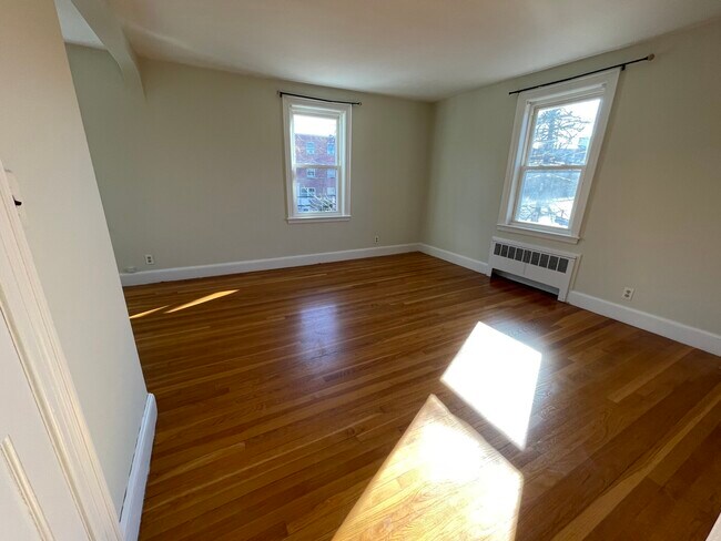 273 Washington St unit 2, Somerville, MA 02143 - photo 4
