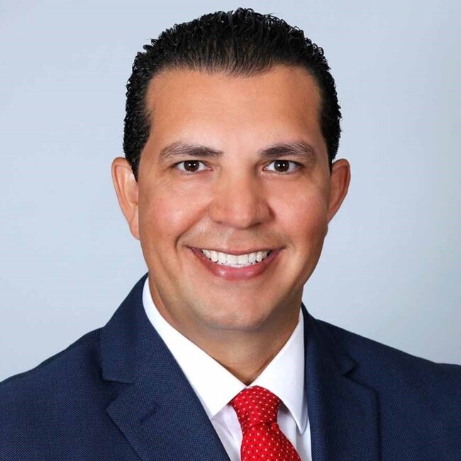 Agent Photo