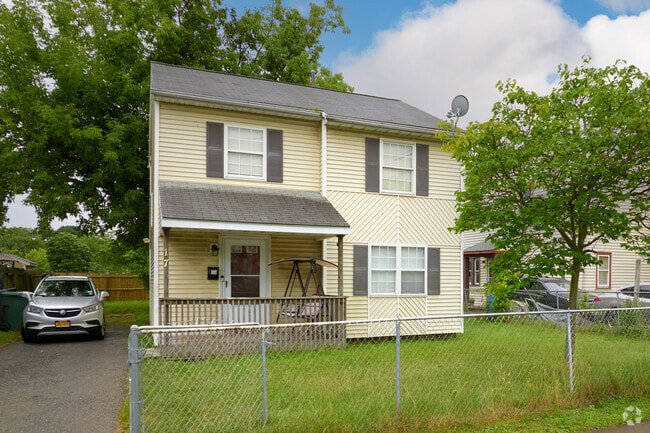 Prices for single and multi-family homes in Upper Falls range from $35,000 to $126,000.