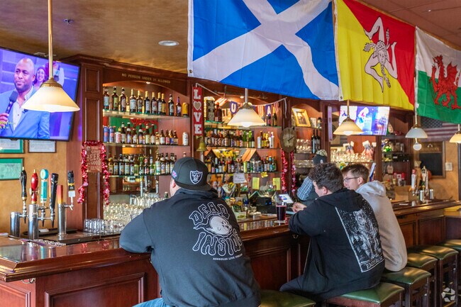 Grab a cold drink with friends at Bog House Pub in the Sierra Sky Park neighborhood.