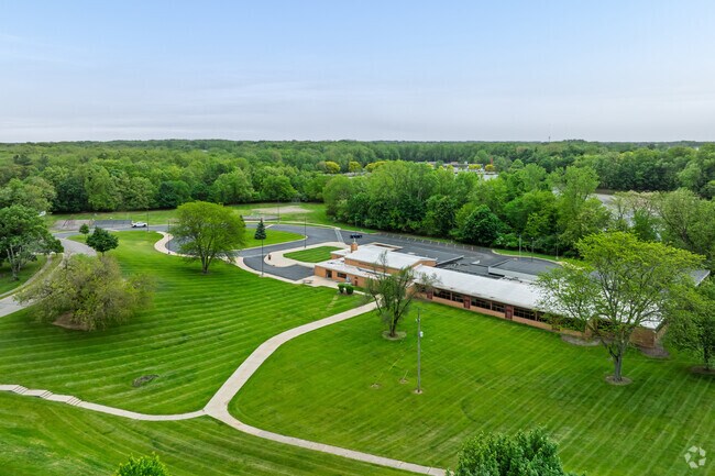 Herrick Park Intermediate Learning Center boasts an overall B on school ratings site Niche.com.