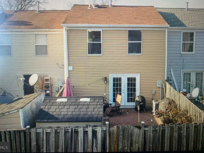 8606 Hamilton Ct, Manassas Park, VA 20111 - photo 7