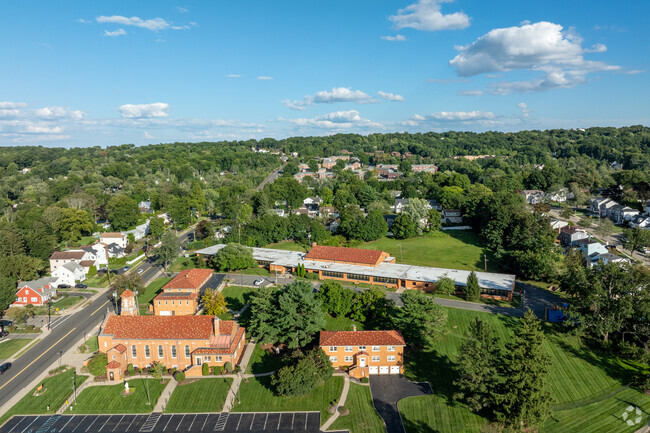 The student-teacher ratio at St. Catherine of Siena School is 13:1.