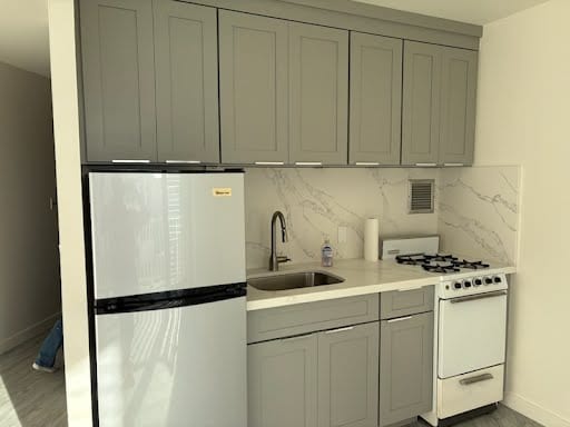 Holiday Village Condominium unit 612, Honolulu, HI 96814 - photo 2