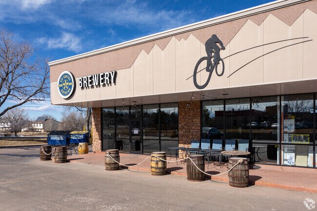 Aurora Highlands is home to Six Capital Brewing Company.