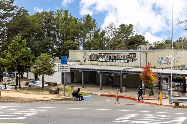 Montera Middle School is located in the Oakland hills and is directly linked to Oakmore by bus.