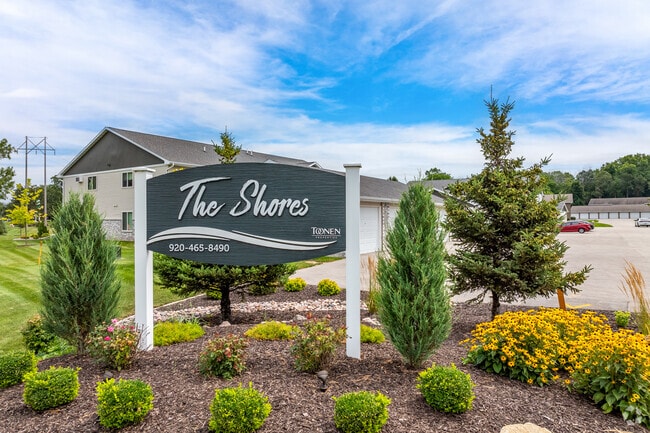 The Shores Apartments, Green Bay, WI 54311 - photo 3