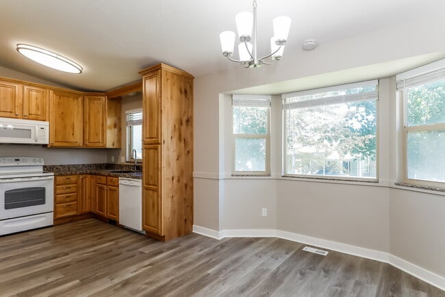 8781 S 3680 W, West Jordan, UT 84088 - photo 7