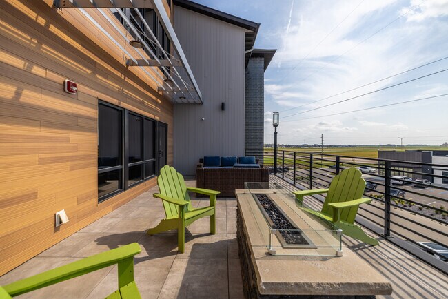 Upscale Living at the Grand off 45th, Fargo, ND 58104 - photo 7