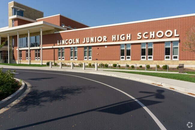 Lincoln Junior High School serves students in the Southwest Skokie community.